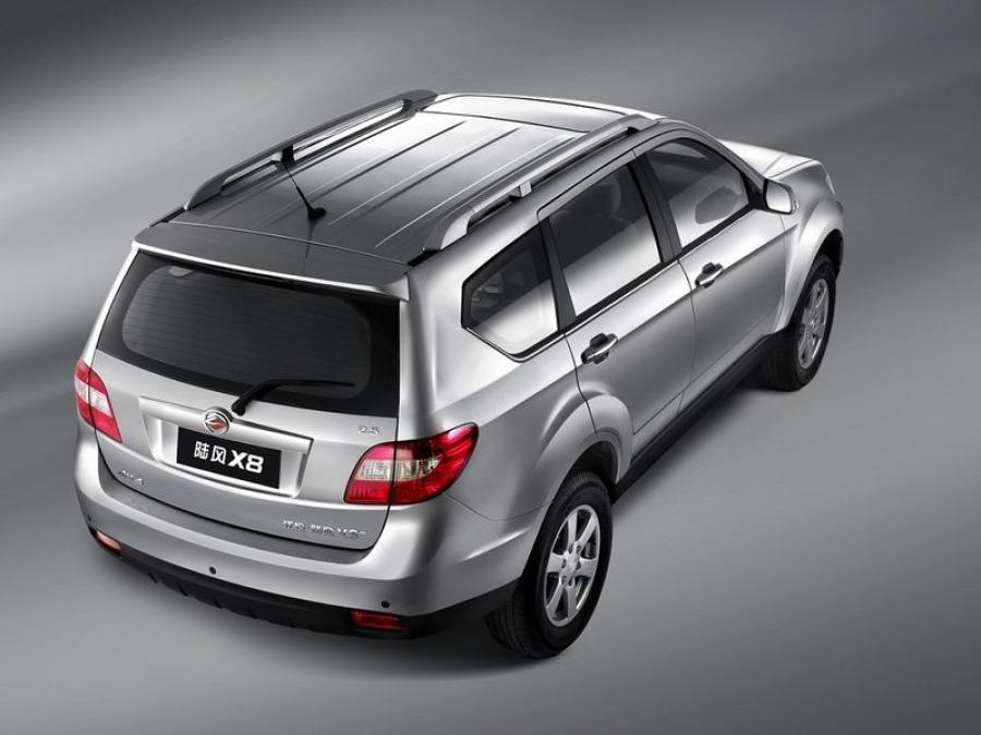  Landwind X8 2010 года  (фото 4 из 10)
